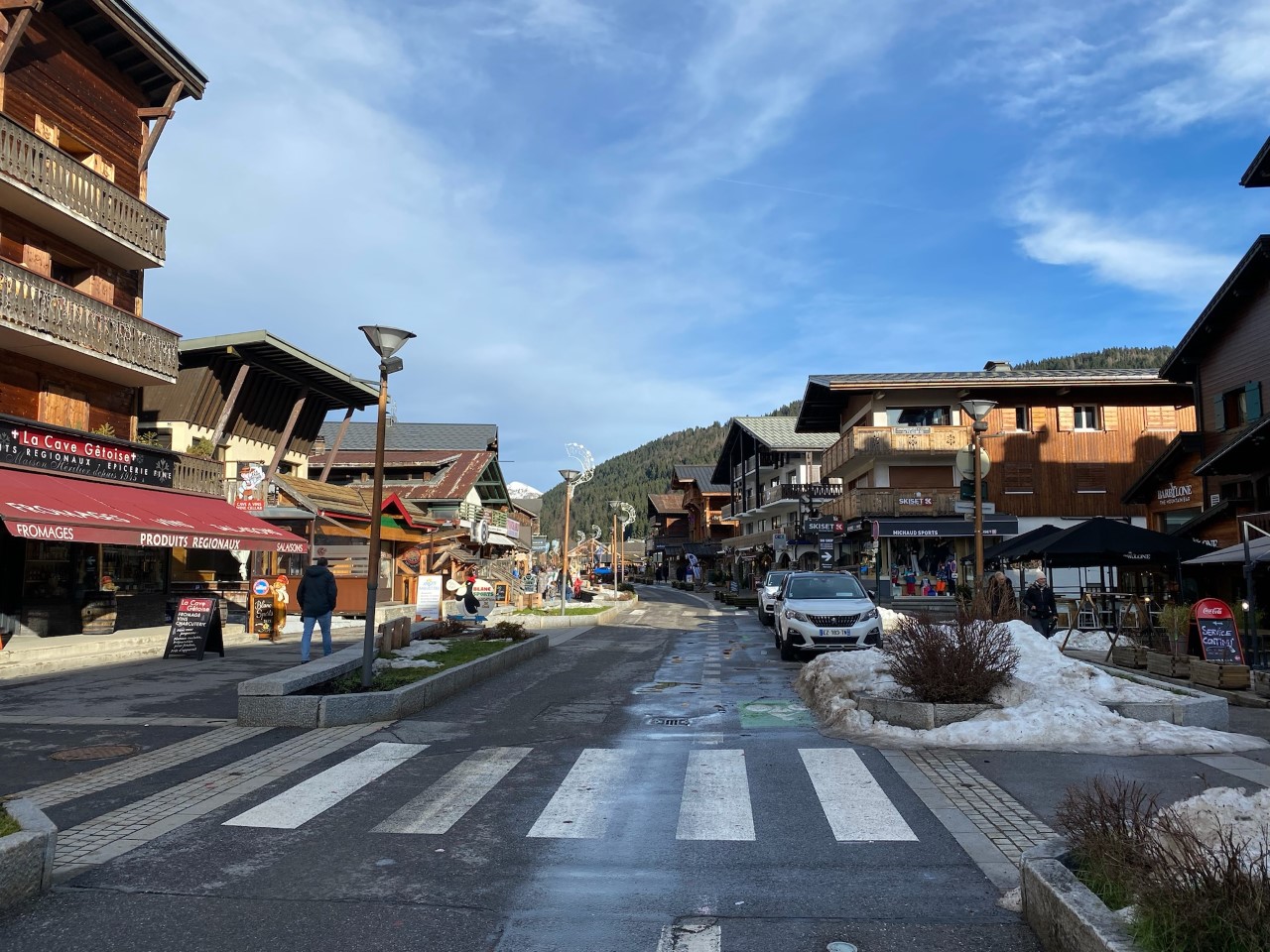 Around/Village/LG4.jpg