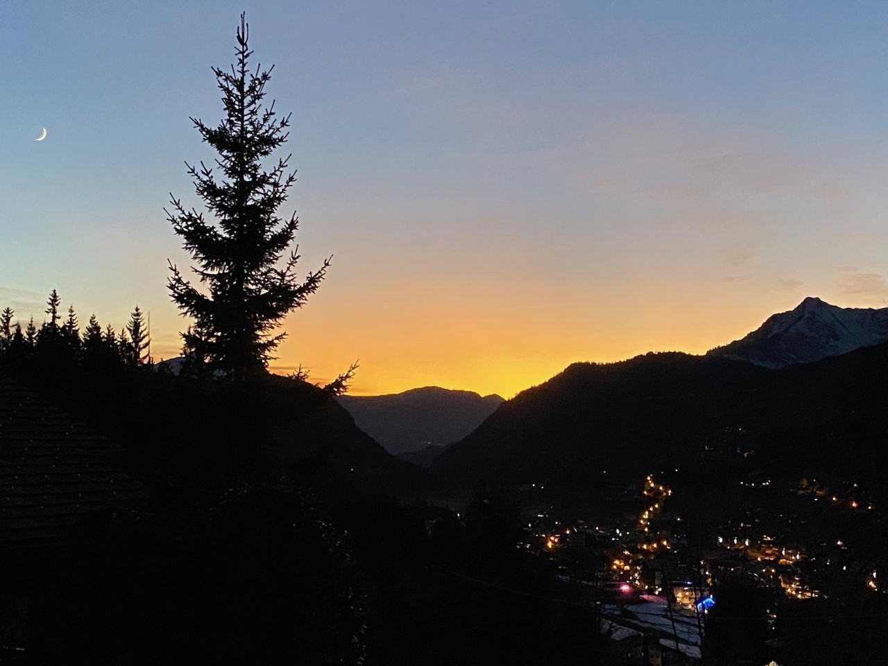 Around/Village/LG7.jpg