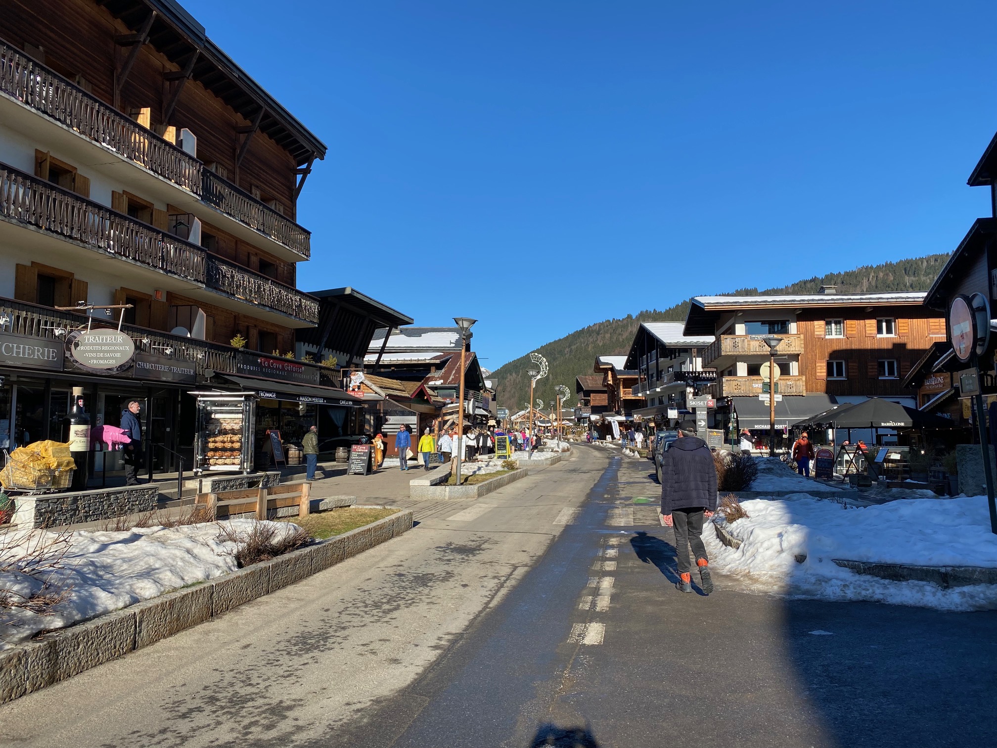 Around/Village/LG8.jpg